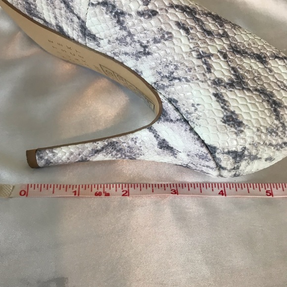 WHBM PURPLE SNAKE HEELS - Picture 5 of 12